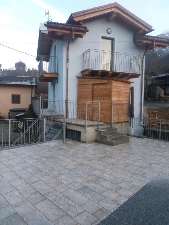Casa Vacanze Chez Sapin Fenis Exterior foto